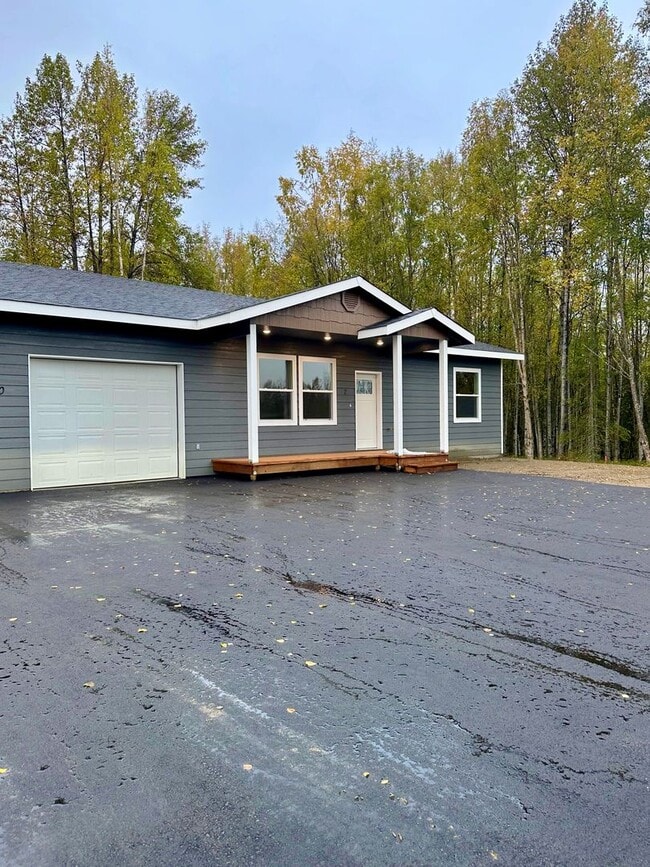 630 Wortham Ave Unit 1, Kenai, AK 99611 Room for Rent in Kenai, AK