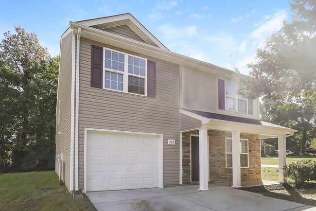 Foto del edificio - 719 Ferrell Ave