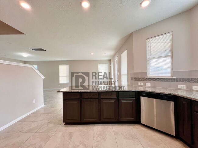 Foto del edificio - Beautiful Two Story Home in Cypress, TX