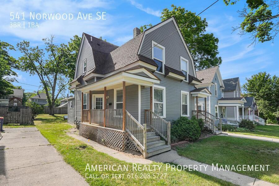Primary Photo - 541 Norwood Ave SE