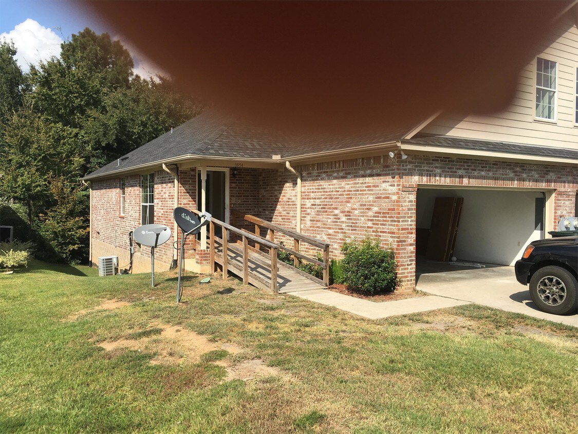 Primary Photo - 3954 McDonald Rd