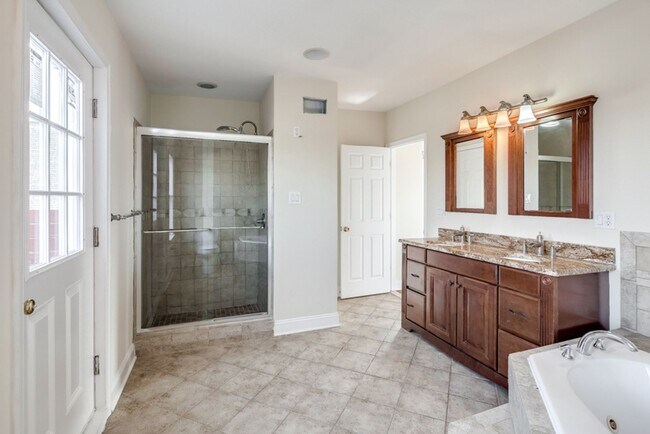 Foto del edificio - Four Bed Point Breeze Home