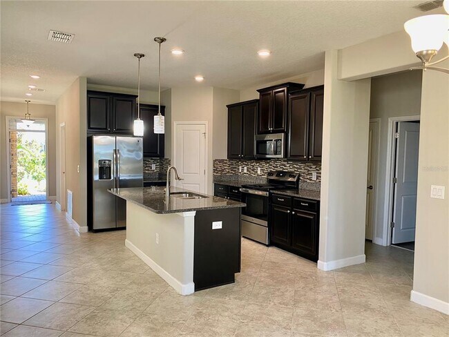 Foto del edificio - 10143 Newminster Loop