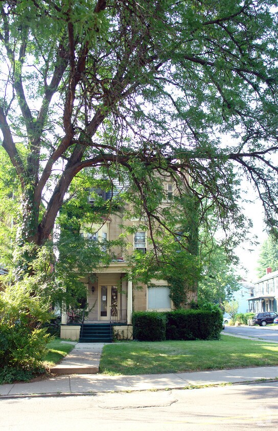 Foto del edificio - 5502 Ellsworth Ave