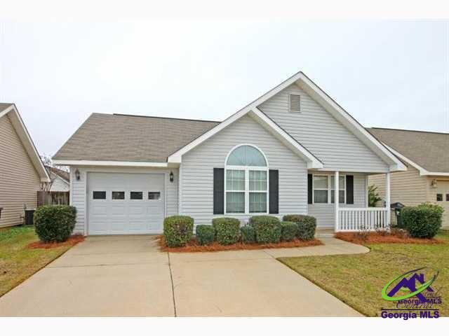 Foto principal - 106 Deer Track Ct
