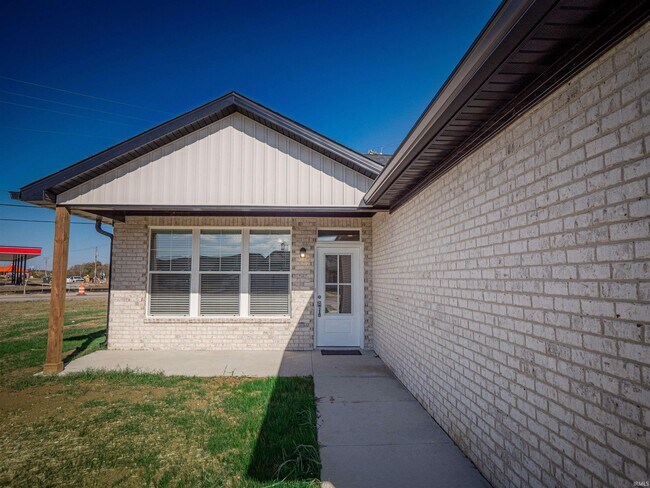 Building Photo - 6233 Boston Way