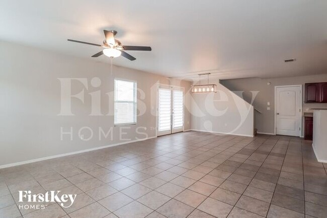 Building Photo - 2758 N Saramano Ln