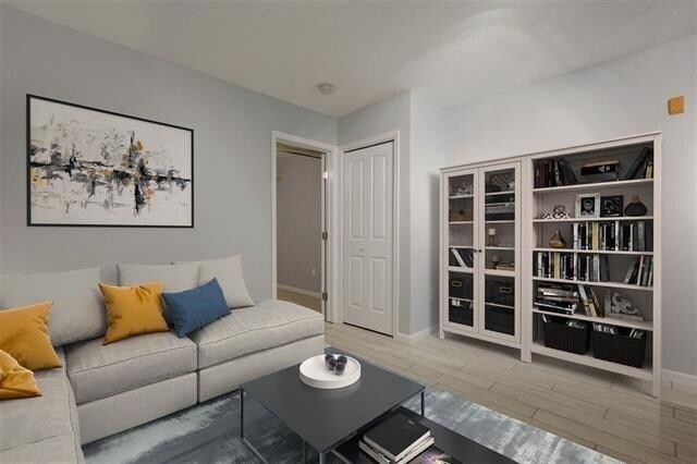 Foto del edificio - 118 Corbin Ave
