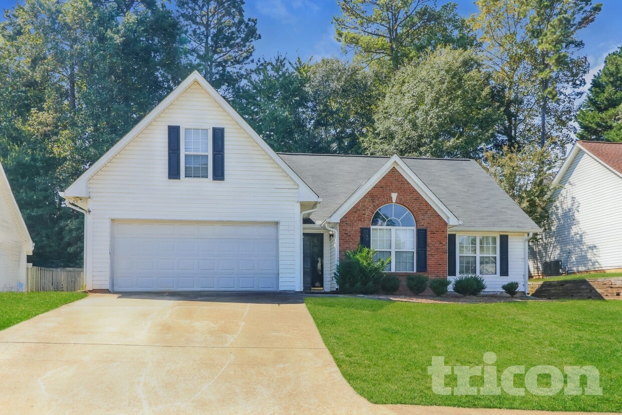 Foto principal - 2930 Arden Ridge Dr