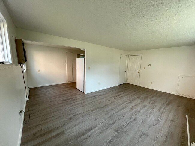 Foto del edificio - 1340 4th Ave SW