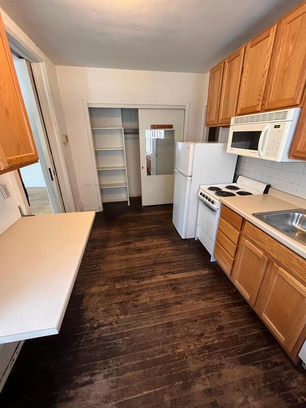 Foto del edificio - 137 E Gorham St