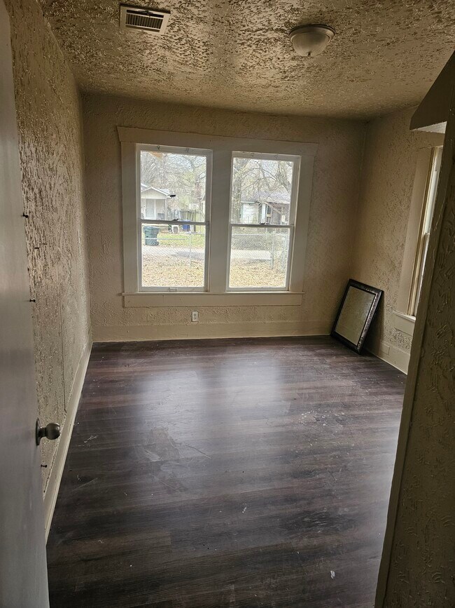 Building Photo - 3118 Boone St