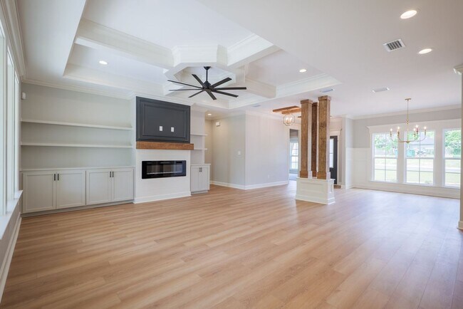 Foto del edificio - 5039 Hatfield Cir