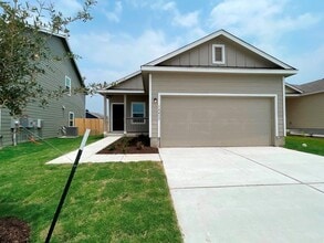 Building Photo - 14413 Dora Amellia Cv