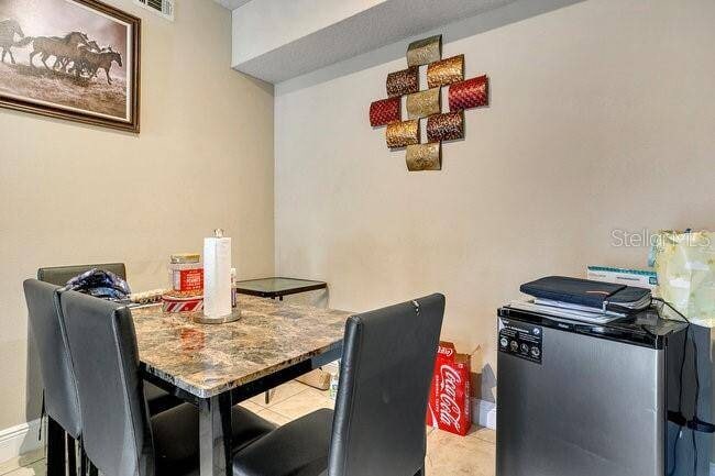 Foto del edificio - 3702 Palm Desert Ln
