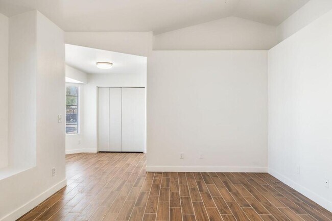 Foto del edificio - 8520 W Palm Ln