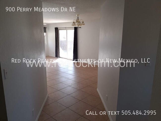 Foto del edificio - NICE 3BR/2BTH IN NORTHERN MEADOWS!