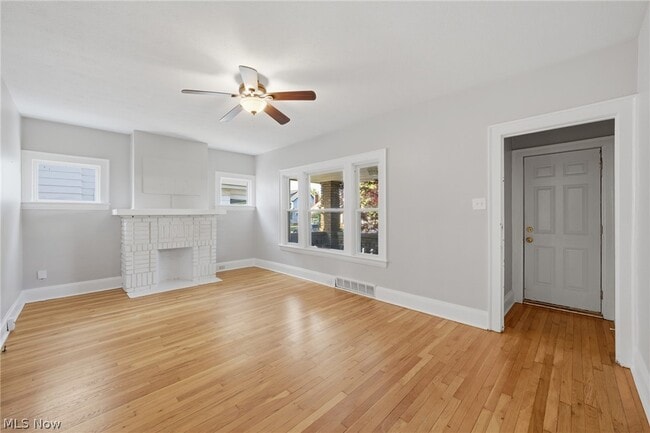 Building Photo - 2058 Wascana Ave