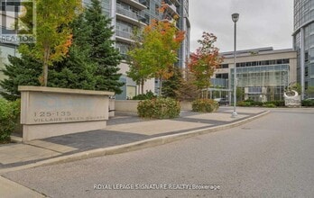 Building Photo - 135 Village Green Square