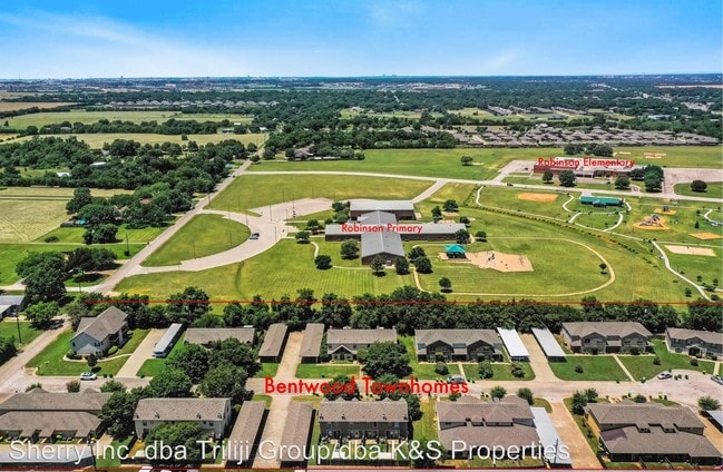 Building Photo - 119-125 Bentwood Dr