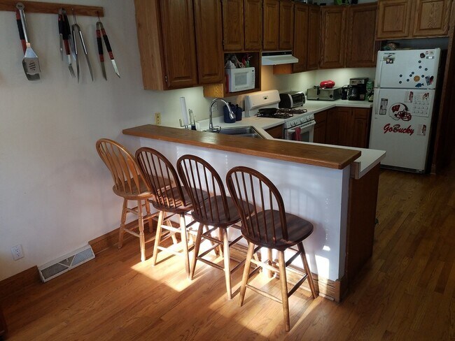 Foto del edificio - Amazing 5 Bedroom 2.5 Bath Home w/ 300sqft...