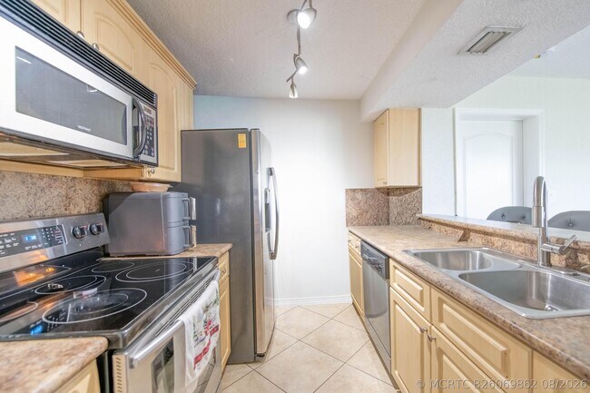 Foto del edificio - 6995 NW 186th St