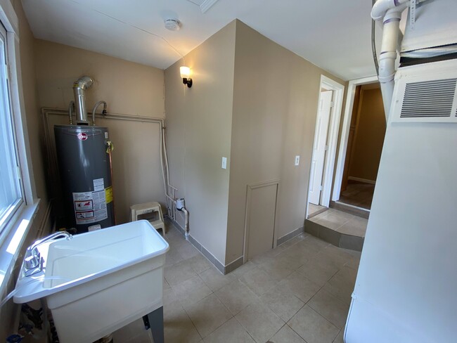 Foto del edificio - 35807 Schley Ave