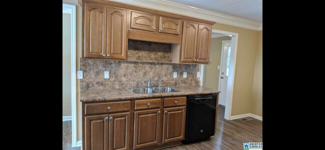 Foto del edificio - 478 S Hillcrest Rd
