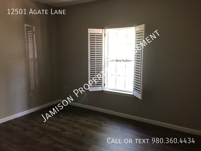 Building Photo - 12501 Agate Ln