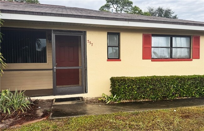 Foto del edificio - 757 95th Ave N