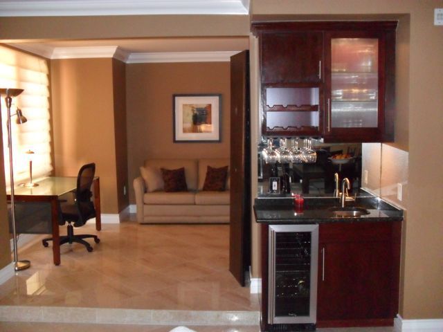 Foto del edificio - Meridian 2Bdr/2Bath Luxury Condo w/Den, Va...