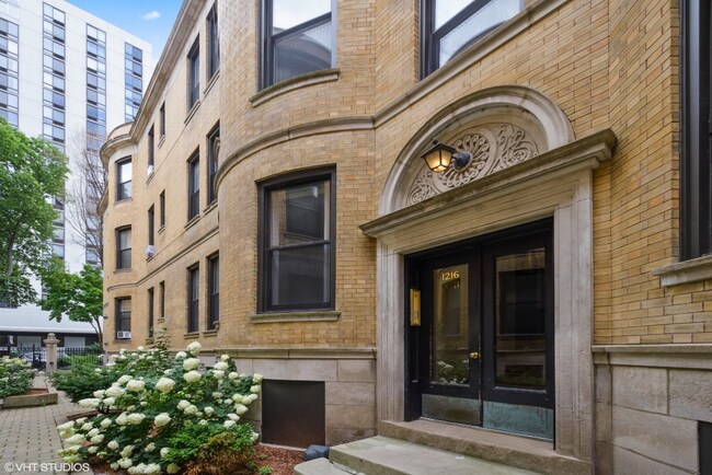 Foto del edificio - 1220 N Dearborn St