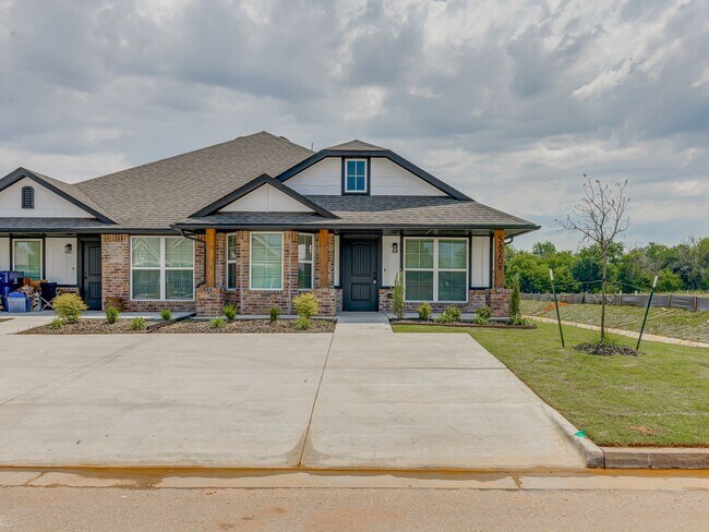 Building Photo - 5820 Goldfinger Rd