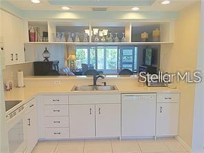 Foto del edificio - 6205 Shoreline Dr