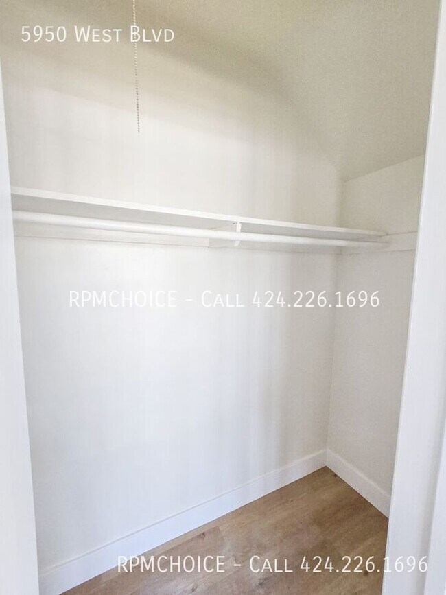 Foto del edificio - 5950 West Blvd