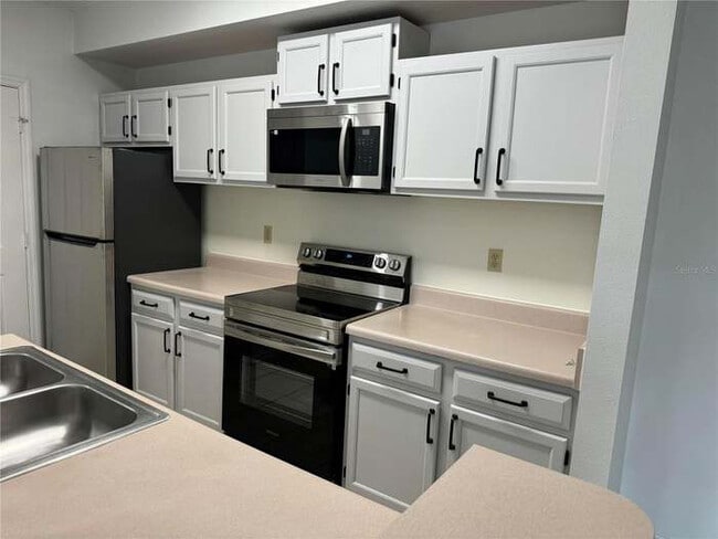 Foto del edificio - 5618 Pinnacle Heights Cir