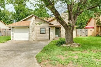 Building Photo - 16041 Stoneham Cir