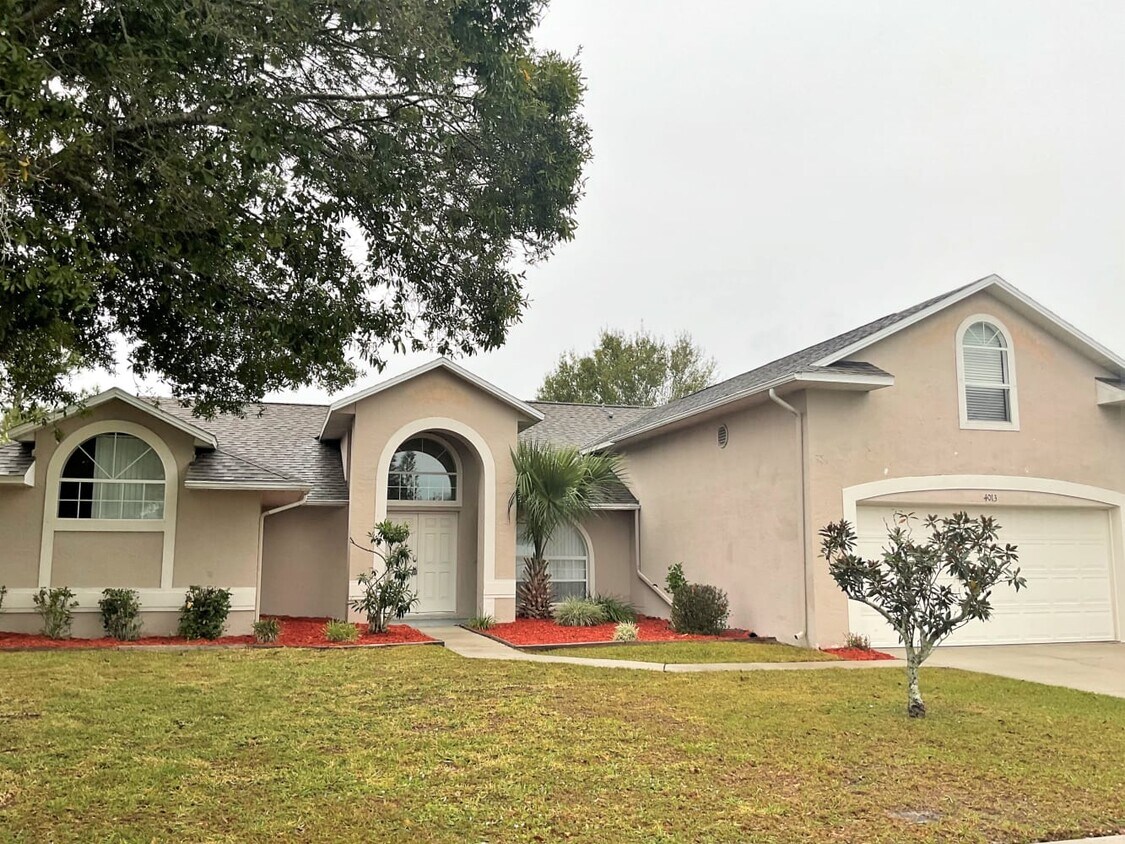 Primary Photo - 4013 Long Leaf Dr