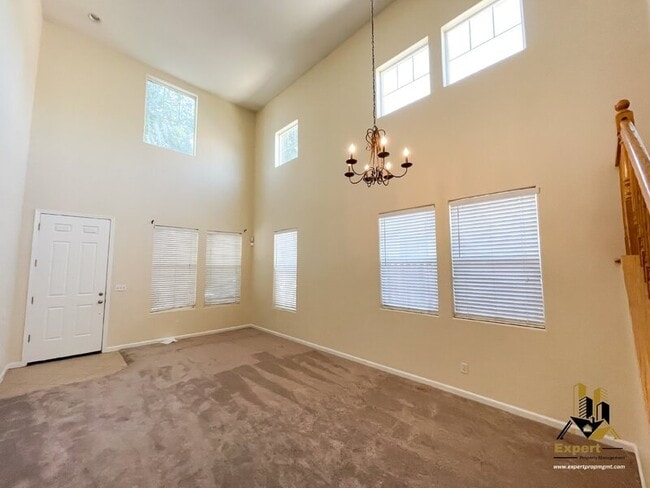 Foto del edificio - 10137 Atkins Dr