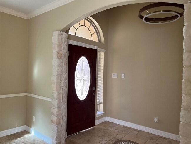 Foto del edificio - 418 Fall Creek Dr