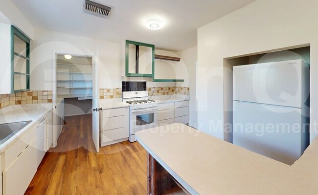 Foto del edificio - 5427 E Eastland St