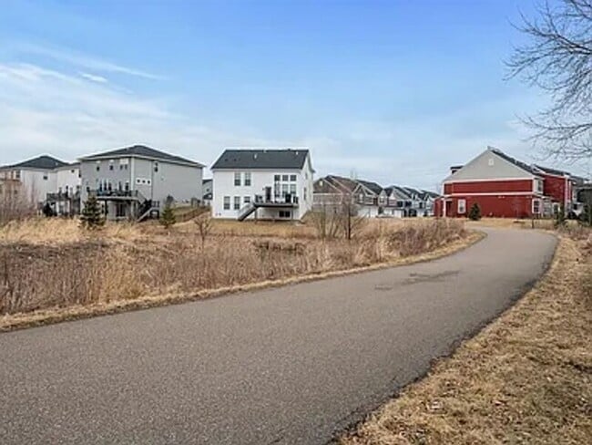 Building Photo - 13840 54th Ave N