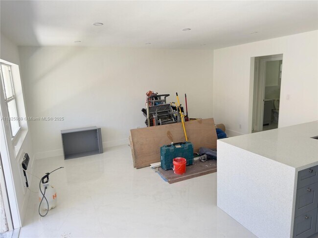 Foto del edificio - 2191 NE 167th St
