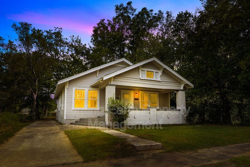 Foto principal - 1705 Steiner Ave SW
