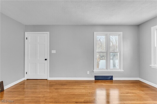 Foto del edificio - 650 E 250th St