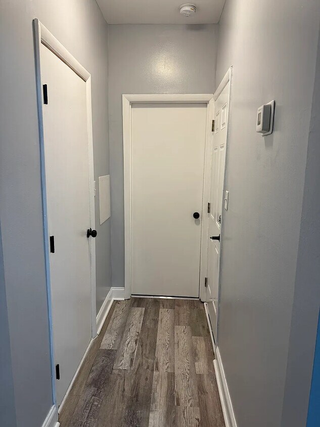 Building Photo - 1717 Gwynns Falls Pky