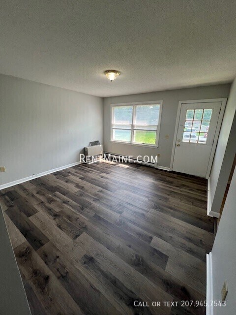 Foto del edificio - 202 Main Rd