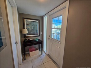 Building Photo - 5564 NE Gulfstream Way