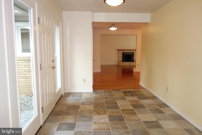 Building Photo - 108 Dempsey Ave