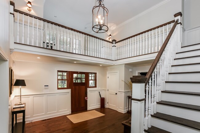 Foto del edificio - 18 Fox Hill Ln